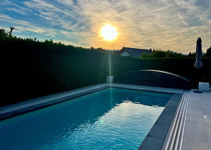 Dom wakacyjny Modernes Mit Pool Naehe Woerthersee & Golfplatz